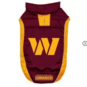 NFL Washington Commanders Dog Puffer Jacket Size Large NEW with Tags